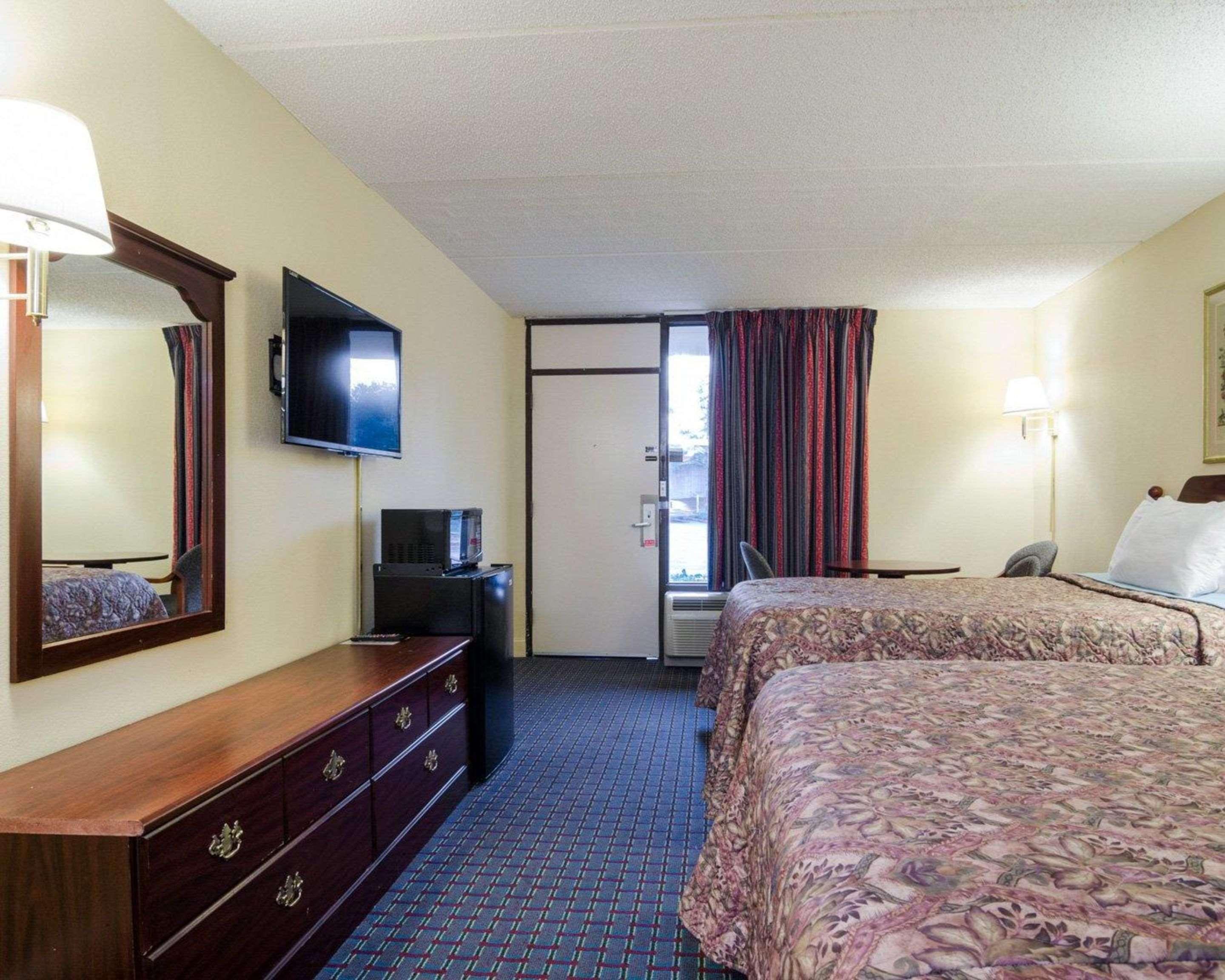 Rodeway Inn Norcross Kültér fotó