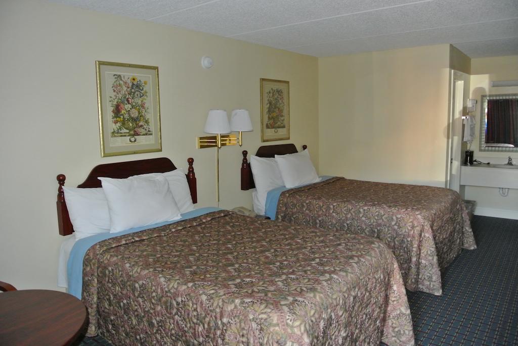 Rodeway Inn Norcross Szoba fotó