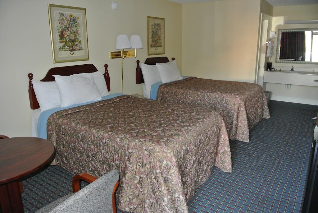 Rodeway Inn Norcross Kültér fotó